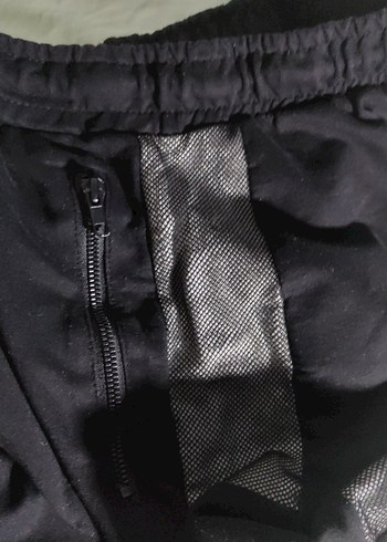 Siyah Bel Detaylı Erkek Şort diz üstü 36/38 bedene uygun - Görsel 4