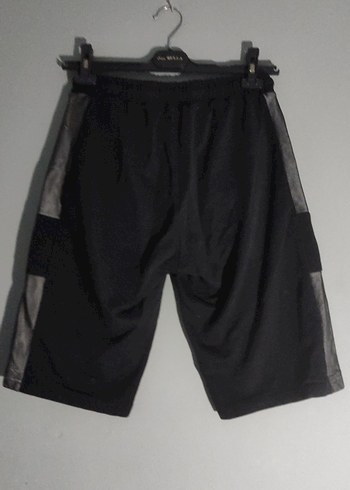 Siyah Bel Detaylı Erkek Şort diz üstü 36/38 bedene uygun - Görsel 3