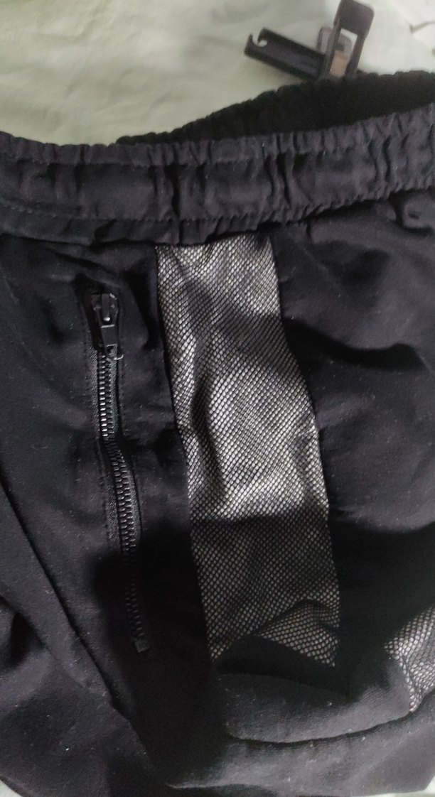 Siyah Bel Detaylı Erkek Şort diz üstü 36/38 bedene uygun - Görsel 4