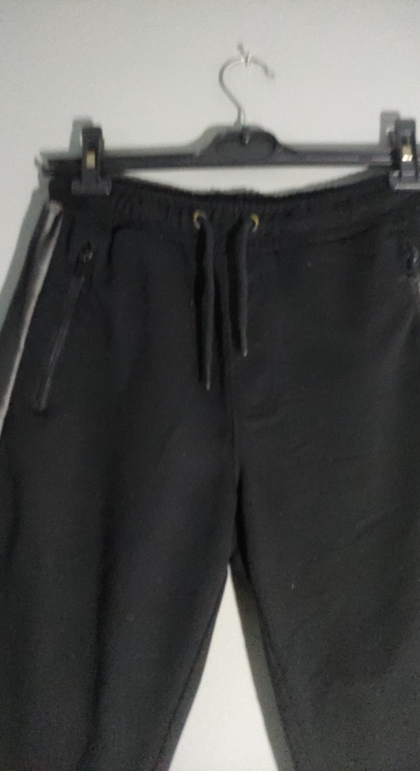 Siyah Bel Detaylı Erkek Şort diz üstü 36/38 bedene uygun - Görsel 2