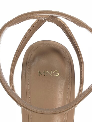 37 Beden kahverengi Renk Mango Stiletto %70 İndirimli.