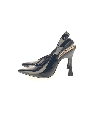 Zara Stiletto %70 İndirimli.