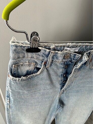 Zara Mom jean