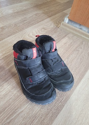Decathlon Kırmızı Siyah Erkek Çocuk Spor Bot