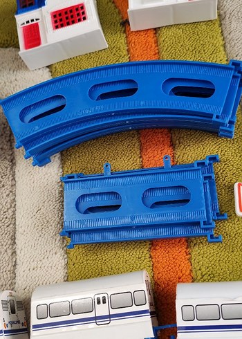 Renkli Hızlı Tren Oyuncak Seti - Görsel 2