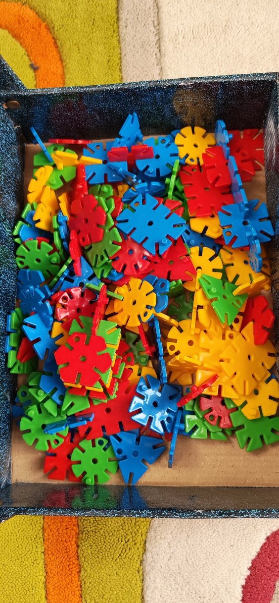 Renkli Plastik Yapboz Parçaları Oyuncak - Görsel 2