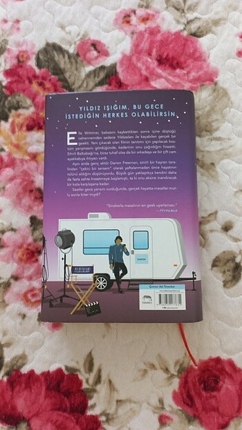  Beden Renk Kitap/Geekerella Ciltli kitap