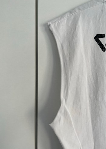 Diğer Beyaz Oversize Kolsuz Kadın Tişörtü