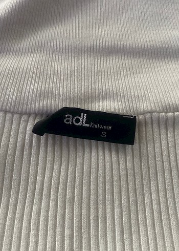 Beyaz Kayık Yaka İnce Triko Kadın Kazak - Görsel 2