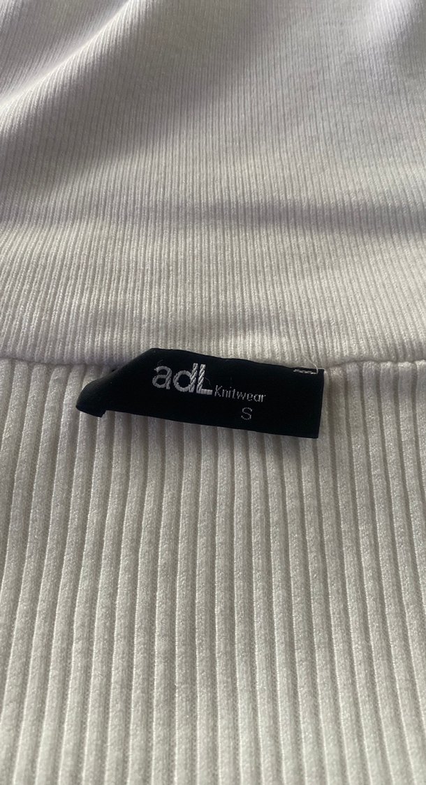 Beyaz Kayık Yaka İnce Triko Kadın Kazak - Görsel 2