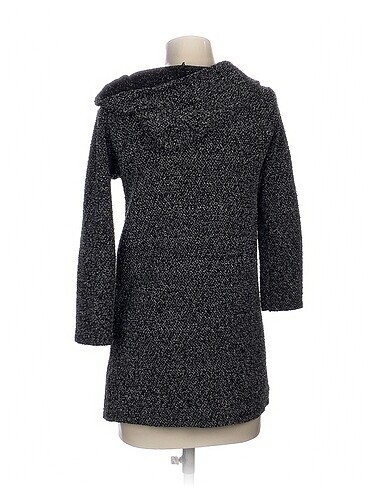m Beden PreLoved Hırka %70 İndirimli.