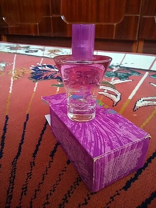 Avon scentini bayan parfümü plum Twist 