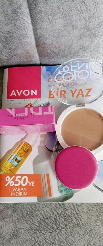 Avon Color trend pudra