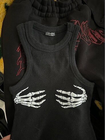 s Beden Skeleton gothic crop
