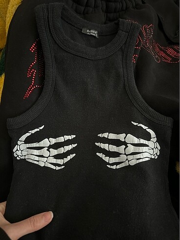 Sheinside Skeleton gothic crop