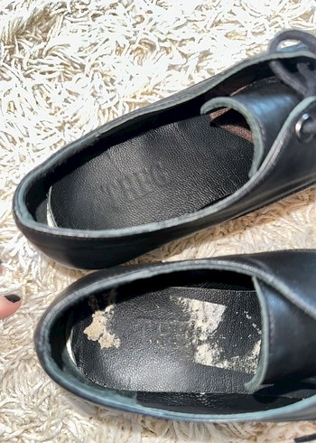 Siyah Deri Dolgu Topuklu Bağcıklı Kadın Ayakkabı - Görsel 5