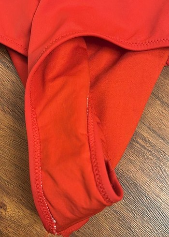 Kırmızı Kadın Uzun Mayo - Görsel 6