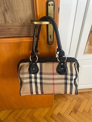  Beden Burberry çanta
