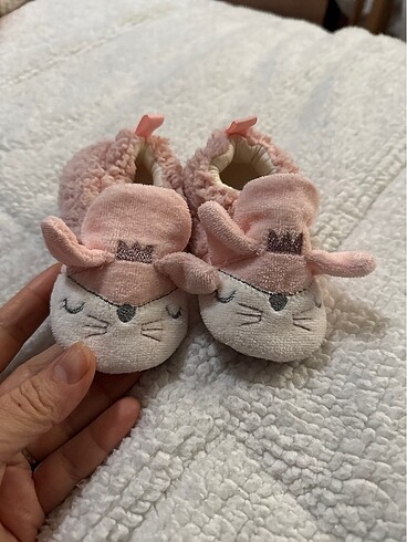 Bebek patiği ev botu ev ayakkabısı