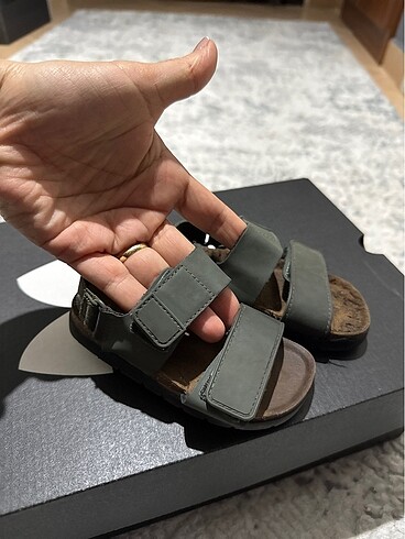 Zara bebek sandalet