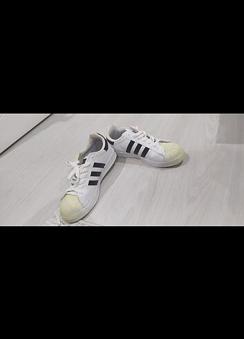 39 Beden beyaz Renk SüperstarSpor ayakkabı