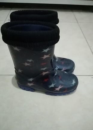 Yağmur çizmesi
