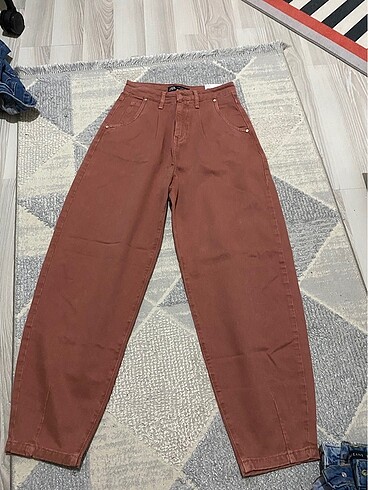 Zara etiketli jean
