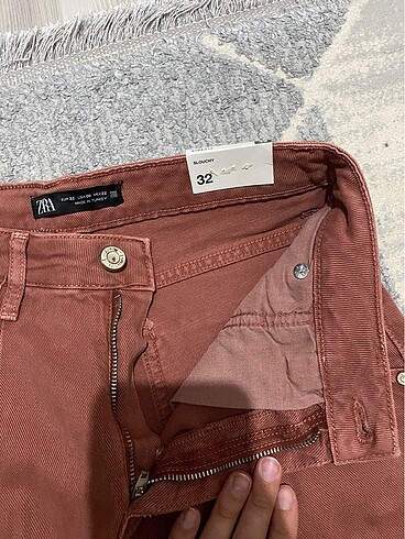 32 Beden kırmızı Renk Zara etiketli jean