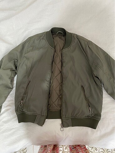 Stradivarius Haki bomber ceket