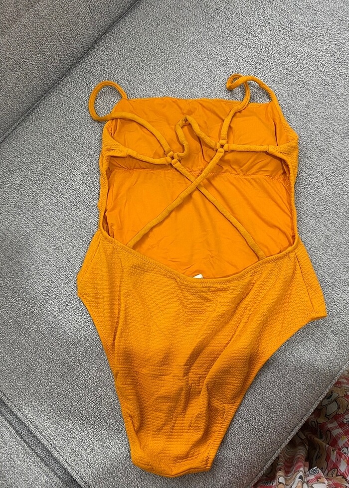 Koton sırt detaylı mayo - Görsel 3