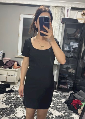 Siyah Midi Kadın Elbise, Kısa Kollu, Yüksek Yakalı - Görsel 2