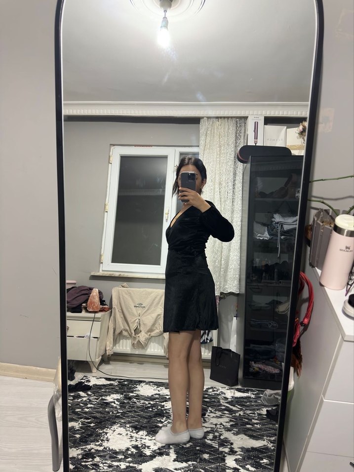 Siyah Uzun Kollu Midi Elbise - Görsel 2