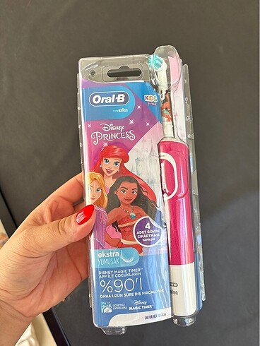 Oral-B Şarjlı Diş Fırçası