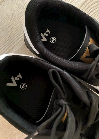 spor ayakkabı - Görsel 2