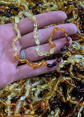 Kehrıbar bebek kolye