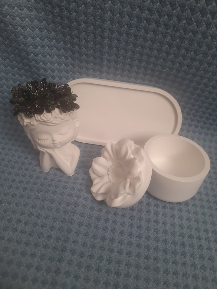 Beyaz Çiçekli ve Figürlü Dekoratif Kutu - Görsel 2