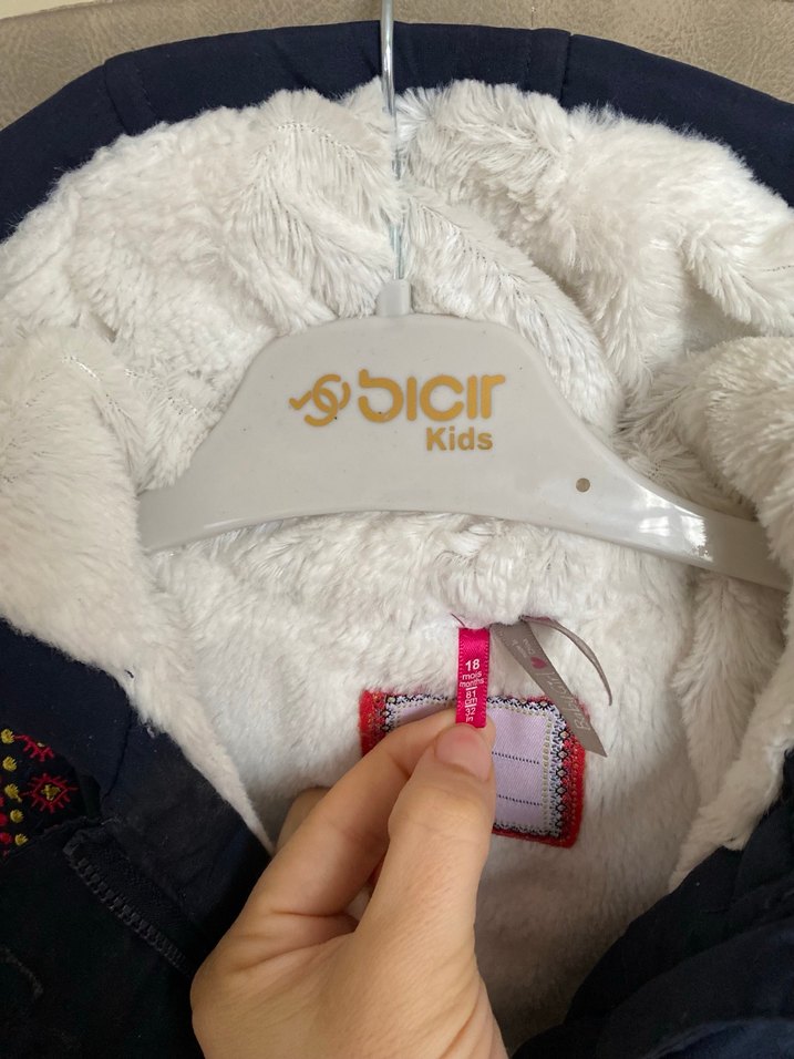 Kız Çocuk Lacivert Nakışlı Bohem Kaban - Görsel 2