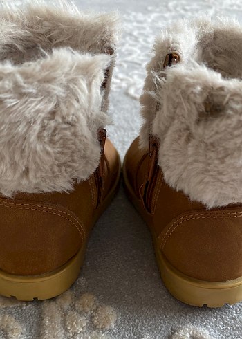 Kız Çocuk Kahverengi Kürklü Süet Bot - Görsel 3