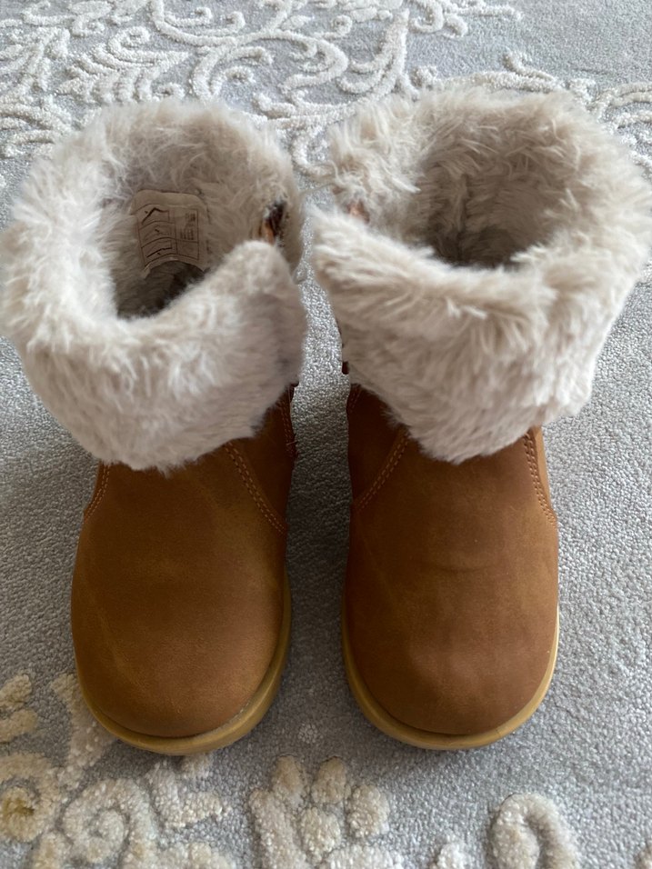 Kız Çocuk Kahverengi Kürklü Süet Bot - Görsel 2