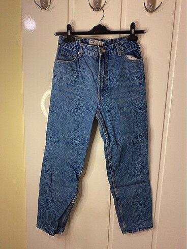 Bershka Jean