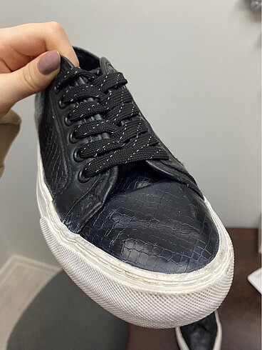 37 Beden siyah Renk Bershka ayakkabı