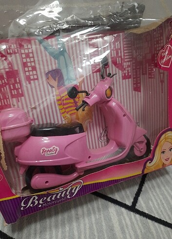 Barbie Barbie oyuncak motor