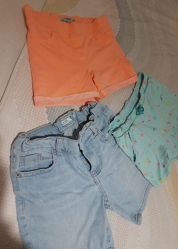 H&M Mavi Düğmeli Bol Kesim Kız Denim Şort