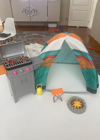 Barbie Yeşil Kamp Çadırı ve Mangal Oyuncak Seti