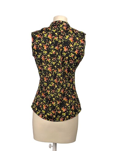 l Beden PreLoved Gömlek %70 İndirimli.