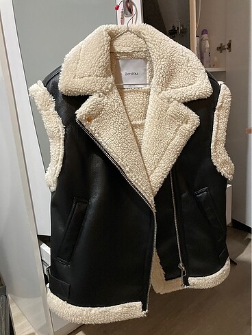 xs Beden Bershaka mont