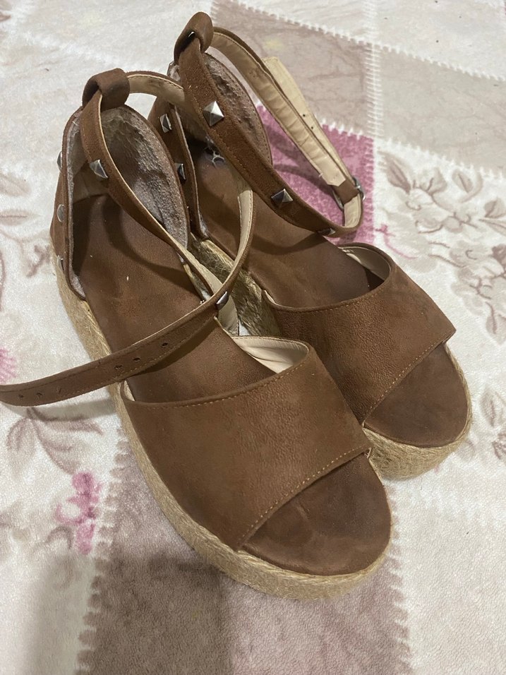 Kadın Kahverengi Süet Dolgu Topuklu Sandalet - Görsel 2