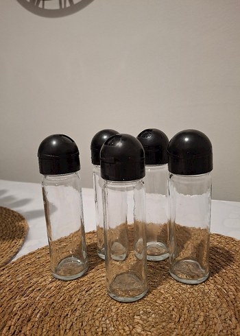 Siyah Kapaklı Cam Tuzluk Baharatlık - Görsel 2