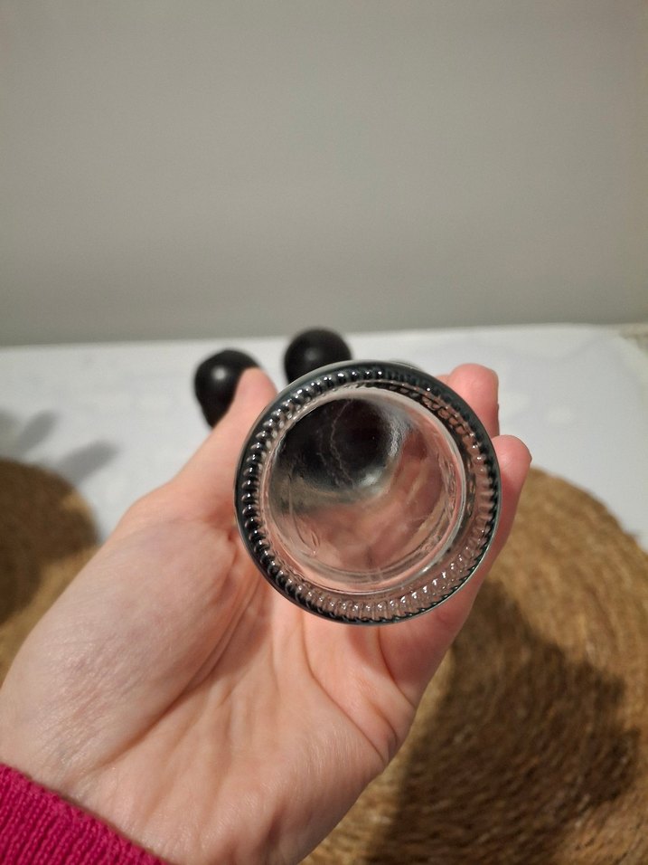 Siyah Kapaklı Cam Tuzluk Baharatlık - Görsel 3