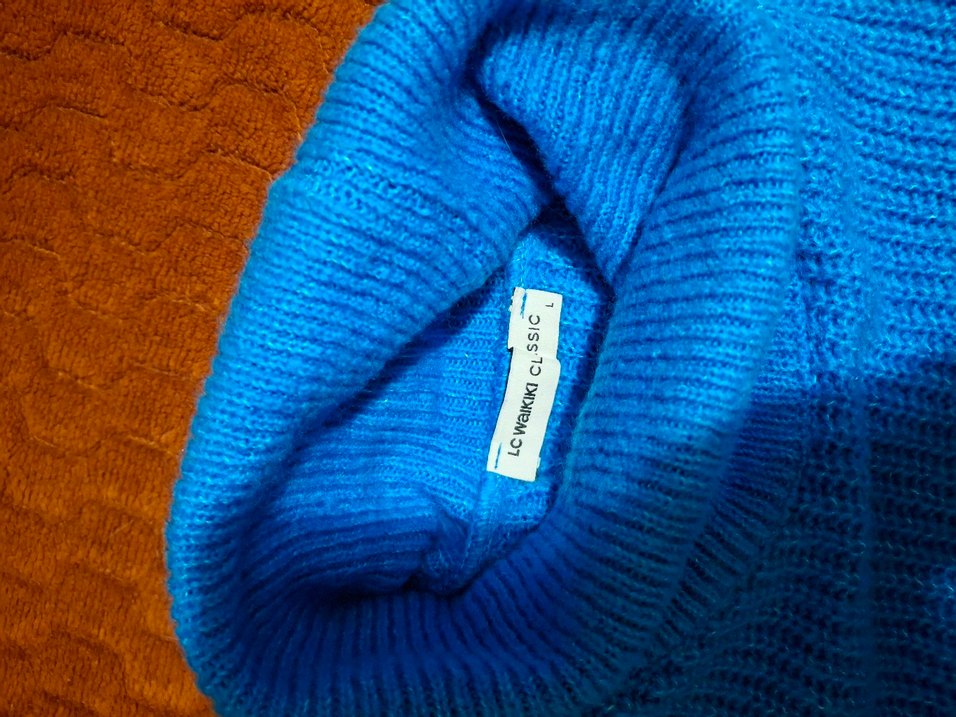 Mavi Boğazlı Örgü Kadın Kazak - Görsel 2